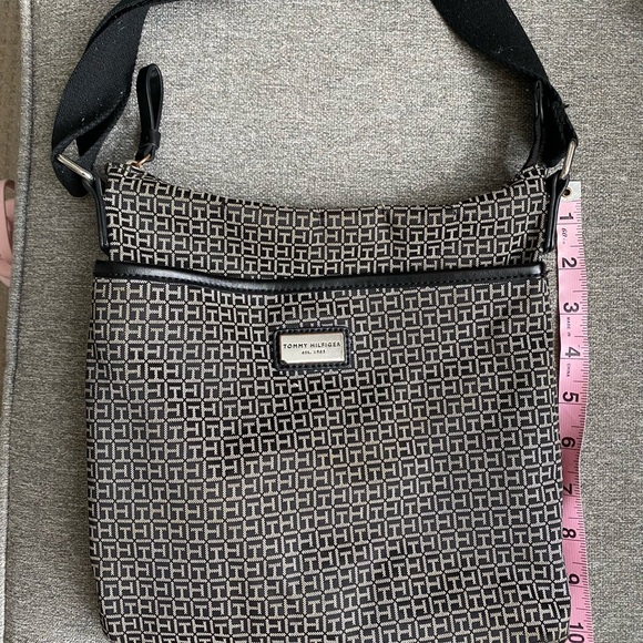Tommy Hilfiger Crossbody bag - Picture 7 of 7